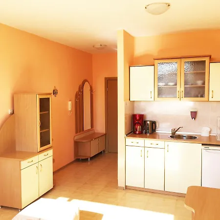 Aparthotel Elit 2 * Napospart